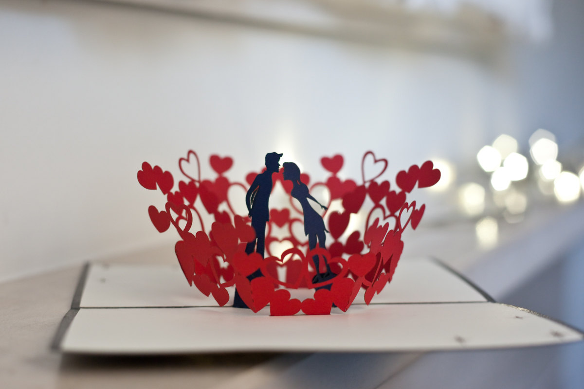 How to make a 3D Pop Up Valentine Card ?