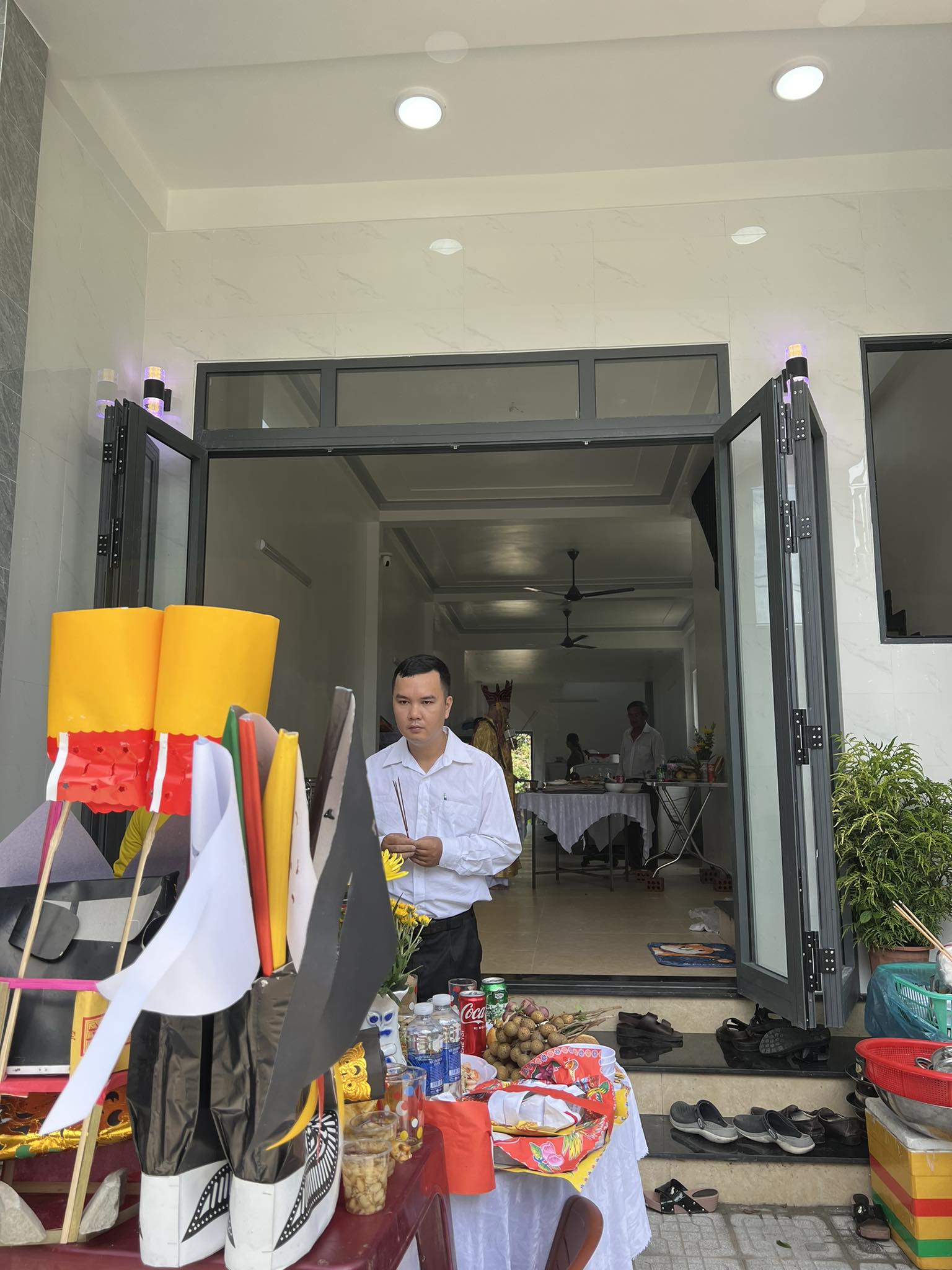 A Journey Since 2013 Of A Vietnamese Souvenir & Pop Up Card  Manufacturer, Crafted To Match Your Taste