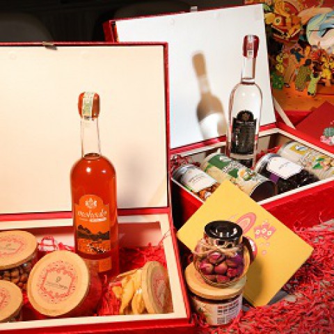 3D Pop Up Box - Tet Holiday Gift - Ford Binh Duong (for ref.)